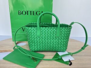 Bottega Veneta Cabat Mini