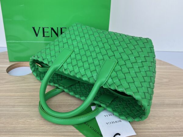 Bottega Veneta Cabat Mini