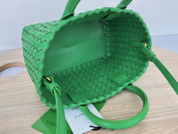 Bottega Veneta Cabat Mini