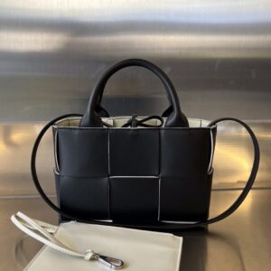 BOTTEGA VENETA BV Candy Arco Tote Bag