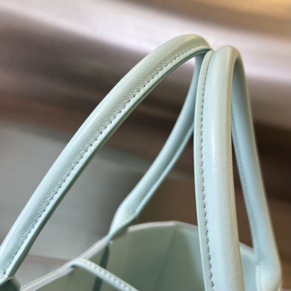 BOTTEGA VENETA BV Small Arco Tote Bag