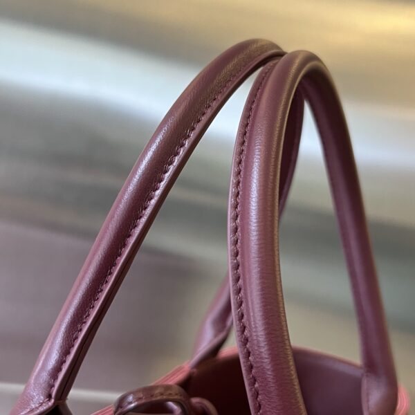 BOTTEGA VENETA BV Small Arco Tote Bag