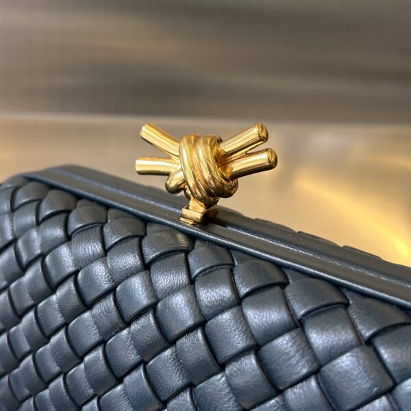 Bottega Veneta Knot