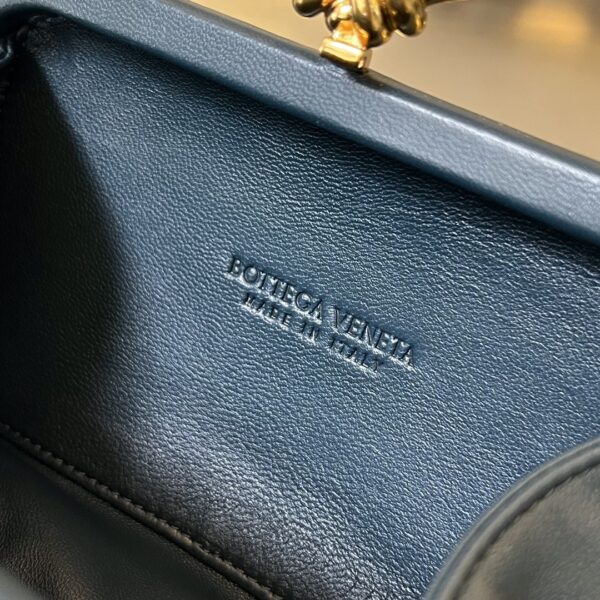 Bottega Veneta Knot