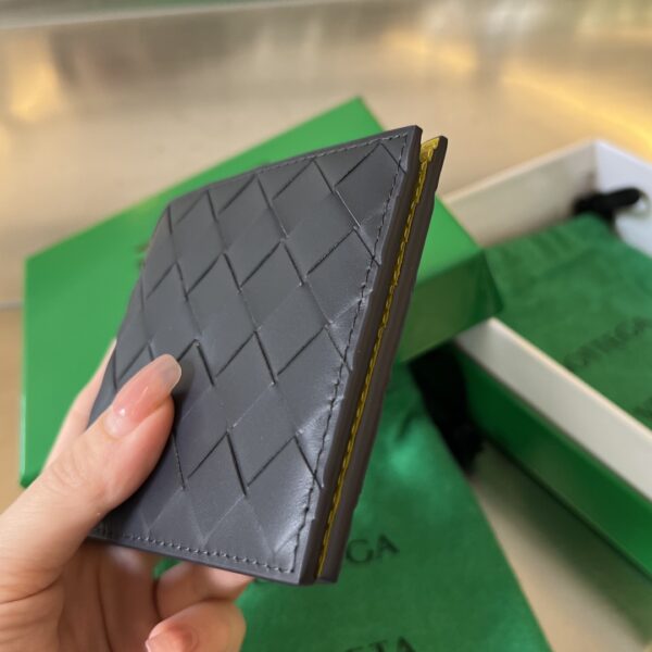 Bottega Veneta Intrecciato Bi-Fold Wallet