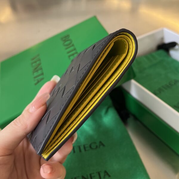 Bottega Veneta Intrecciato Bi-Fold Wallet