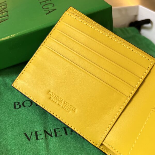 Bottega Veneta Intrecciato Bi-Fold Wallet