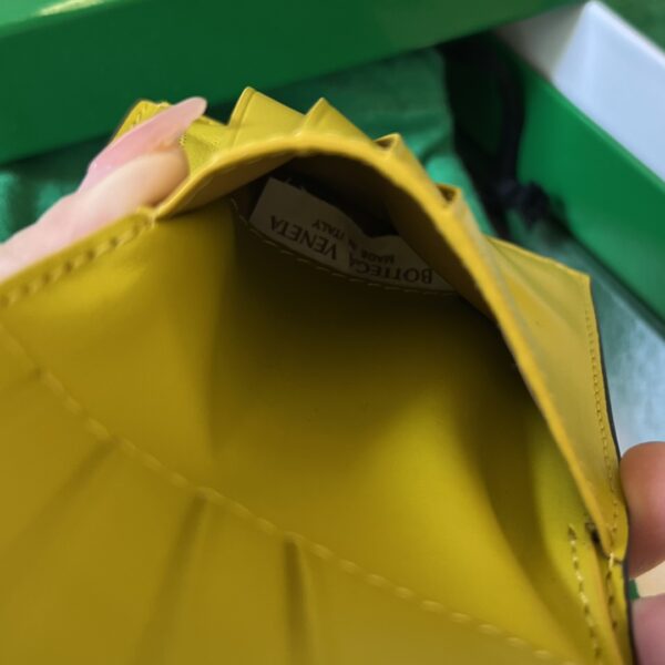 Bottega Veneta Intrecciato Bi-Fold Wallet