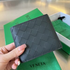 Bottega Veneta Intrecciato Bi-Fold Wallet
