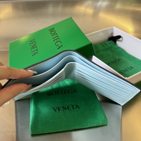 Bottega Veneta Intrecciato Bi-Fold Wallet