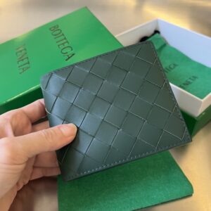 Bottega Veneta Intrecciato Bi-Fold Wallet