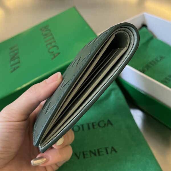Bottega Veneta Intrecciato Bi-Fold Wallet