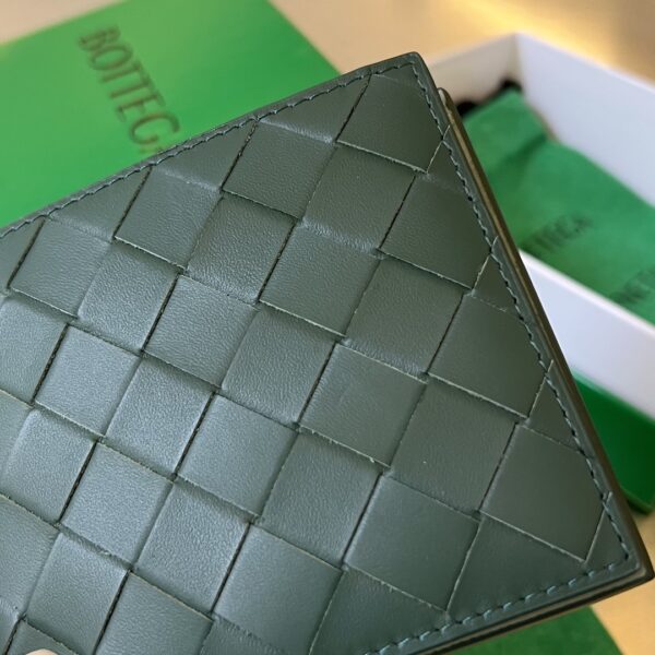 Bottega Veneta Intrecciato Bi-Fold Wallet