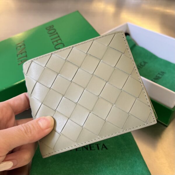 Bottega Veneta Intrecciato Bi-Fold Wallet