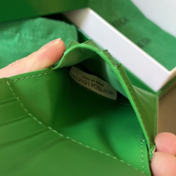 Bottega Veneta Intrecciato Bi-Fold Wallet