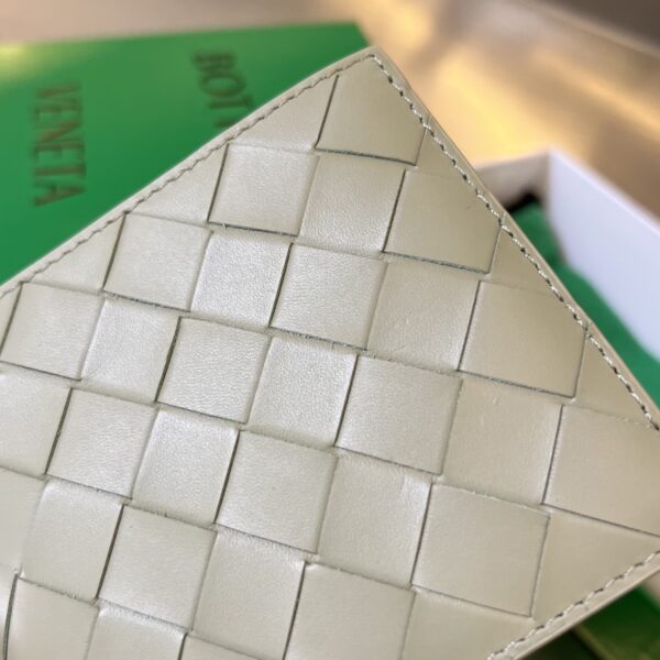 Bottega Veneta Intrecciato Bi-Fold Wallet
