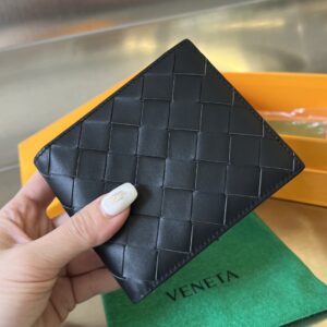 Bottega Veneta Intrecciato Bi-Fold Wallet