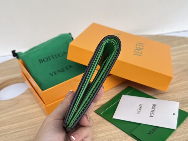 Bottega Veneta Intrecciato Bi-Fold Wallet