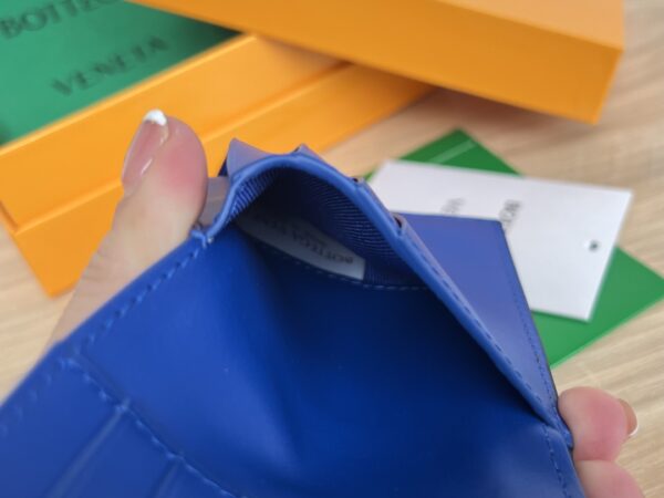 Bottega Veneta Intrecciato Bi-Fold Wallet