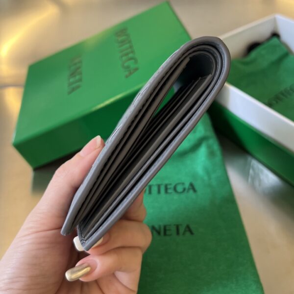 Bottega Veneta Intrecciato Bi-Fold Wallet