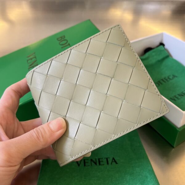 Bottega Veneta Intrecciato Bi-Fold Wallet