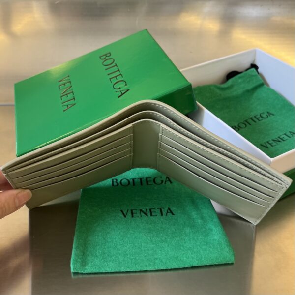 Bottega Veneta Intrecciato Bi-Fold Wallet