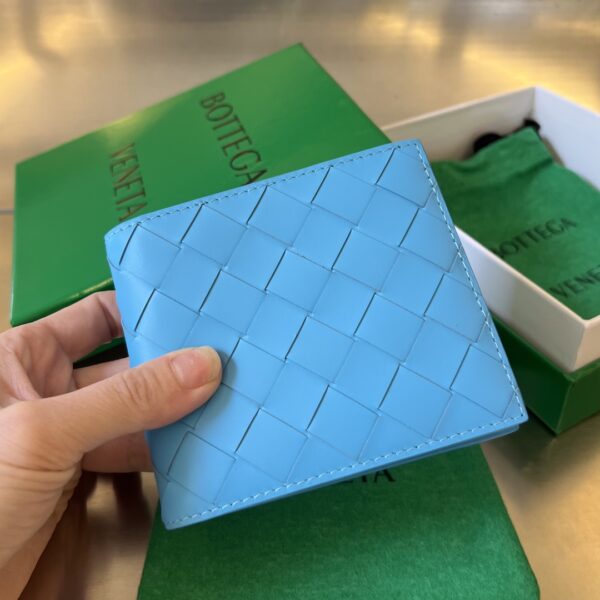 Bottega Veneta Intrecciato Bi-Fold Wallet
