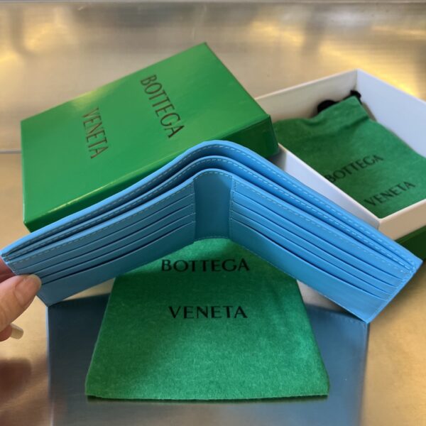Bottega Veneta Intrecciato Bi-Fold Wallet