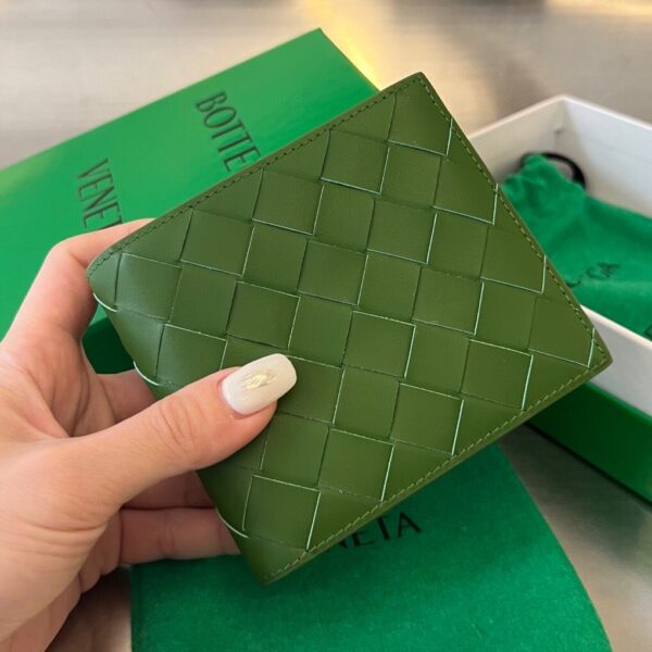 Bottega Veneta Intrecciato Bi-Fold Wallet