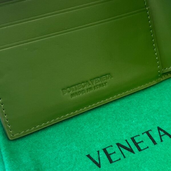 Bottega Veneta Intrecciato Bi-Fold Wallet