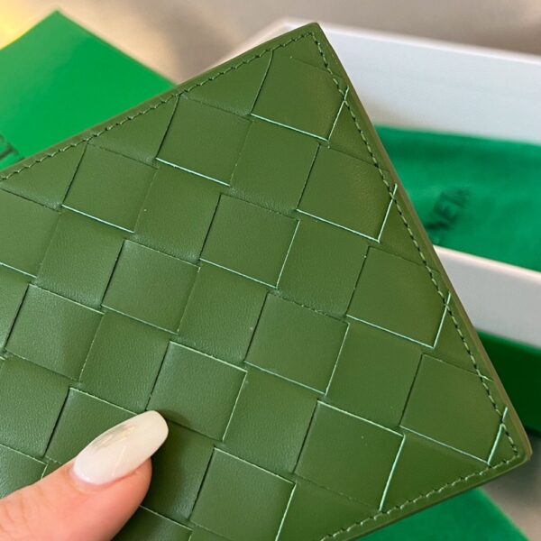 Bottega Veneta Intrecciato Bi-Fold Wallet