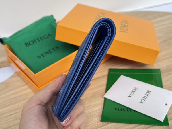 Bottega Veneta Intrecciato Bi-Fold Wallet