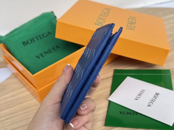 Bottega Veneta Intrecciato Bi-Fold Wallet