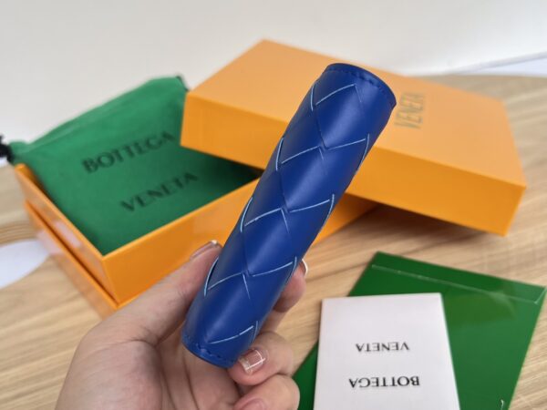 Bottega Veneta Intrecciato Bi-Fold Wallet