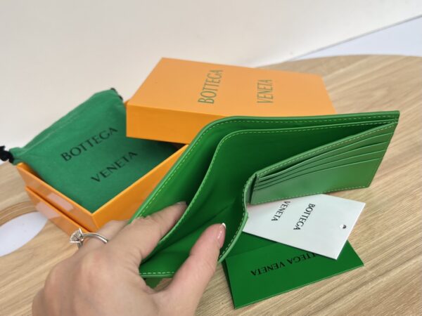 Bottega Veneta Intrecciato Bi-Fold Wallet