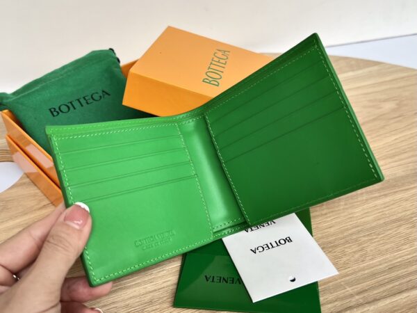 Bottega Veneta Intrecciato Bi-Fold Wallet