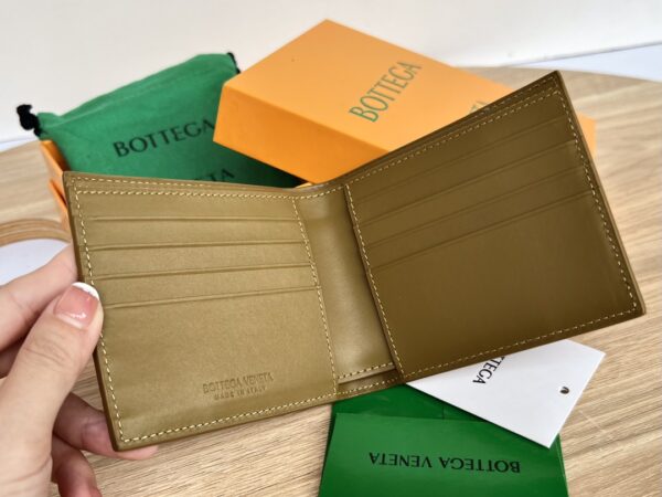 Bottega Veneta Intrecciato Bi-Fold Wallet