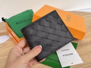 Bottega Veneta Intrecciato Bi-Fold Wallet