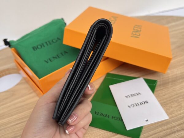 Bottega Veneta Intrecciato Bi-Fold Wallet