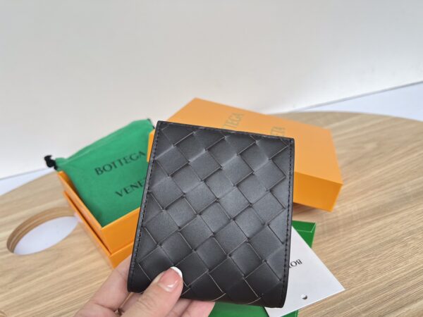 Bottega Veneta Intrecciato Bi-Fold Wallet