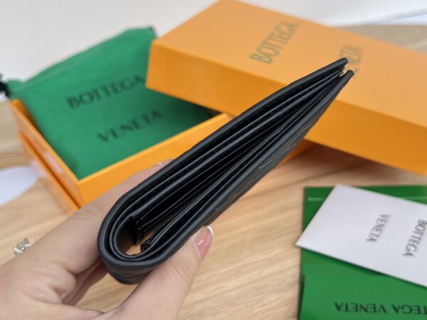 Bottega Veneta Intrecciato Bi-Fold Wallet