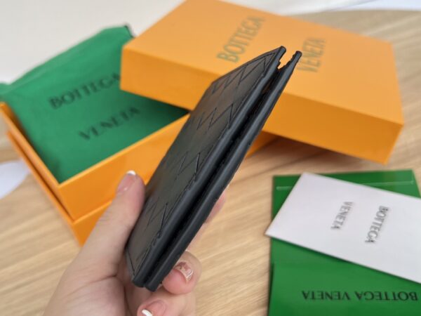 Bottega Veneta Intrecciato Bi-Fold Wallet