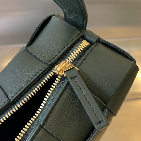 BOTTEGA VENETA BV Small Brick Cassette