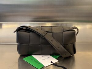 BOTTEGA VENETA BV Small Brick Cassette
