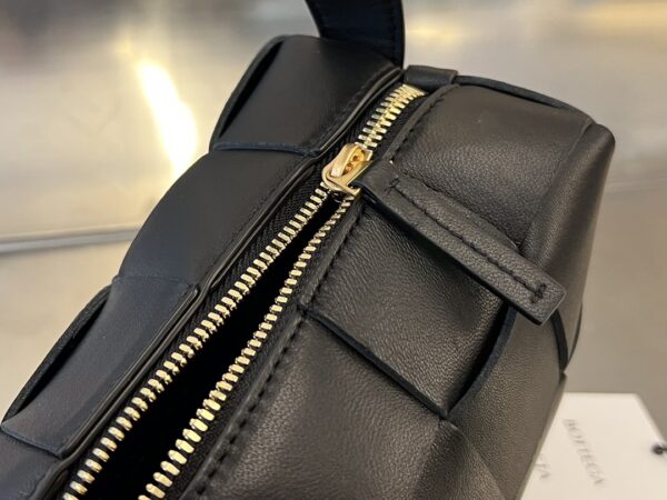 BOTTEGA VENETA BV Small Brick Cassette