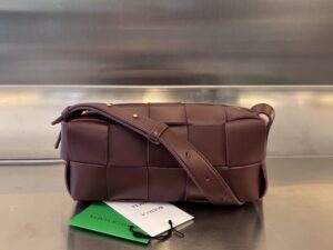 BOTTEGA VENETA BV Small Brick Cassette