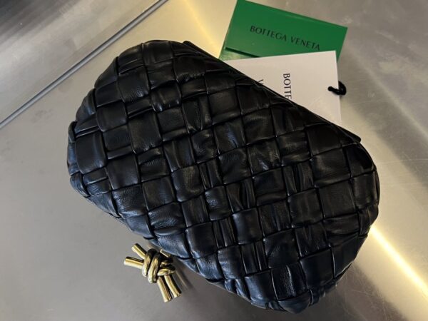 Bottega Veneta Knot