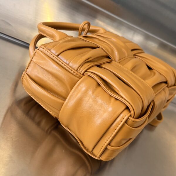 BOTTEGA VENETA BV Candy Arco Tote Bag