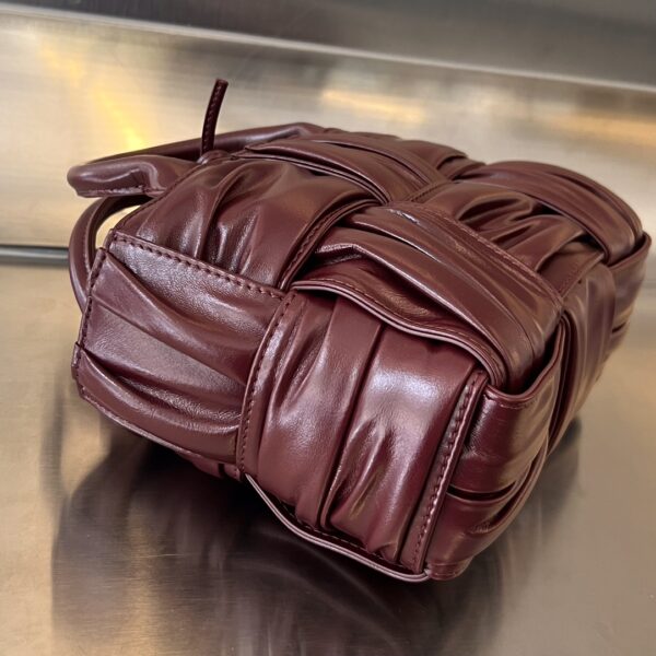 BOTTEGA VENETA BV Candy Arco Tote Bag
