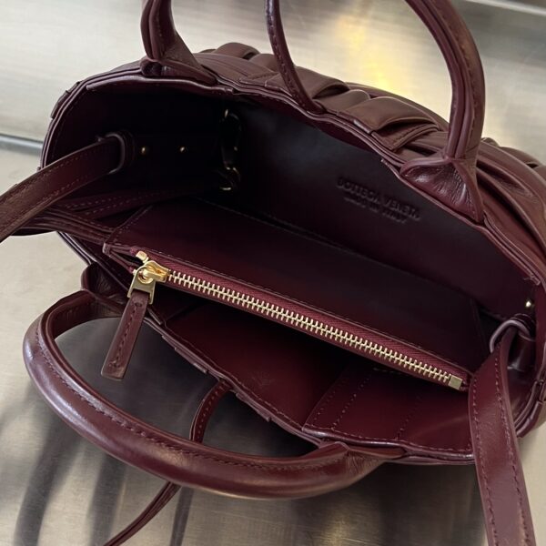 BOTTEGA VENETA BV Candy Arco Tote Bag